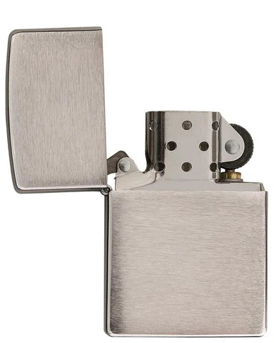 Zippo chrome brushed.